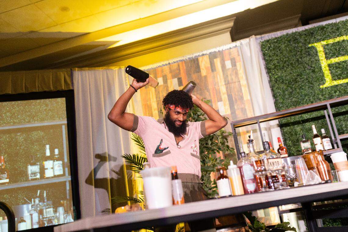 Bartenders will compete to make the best cocktail at BourbonCon 2025.