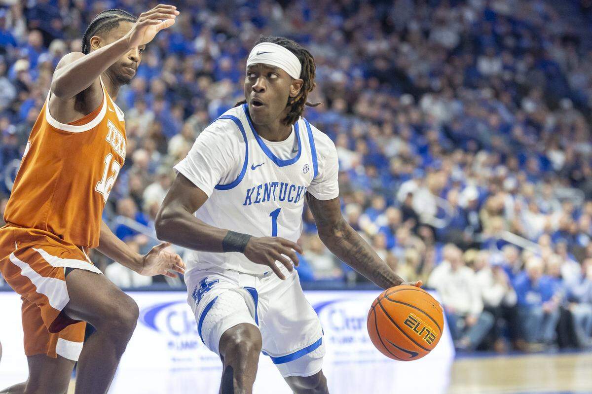 Former Florida guard Denzel Aberdeen will return to Gainesville Saturday as the starting lead guard for Kentucky. A top reserve last season on the Gators’ NCAA title team, Abdereen is averaging 12.3 points, 2.5 rebounds and 3.2 assists this season for UK.