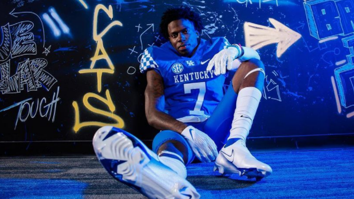 Zahquan Frazier committed to UK on Wednesday night. He’s a four-star defensive back out of Coffeyville Community College.