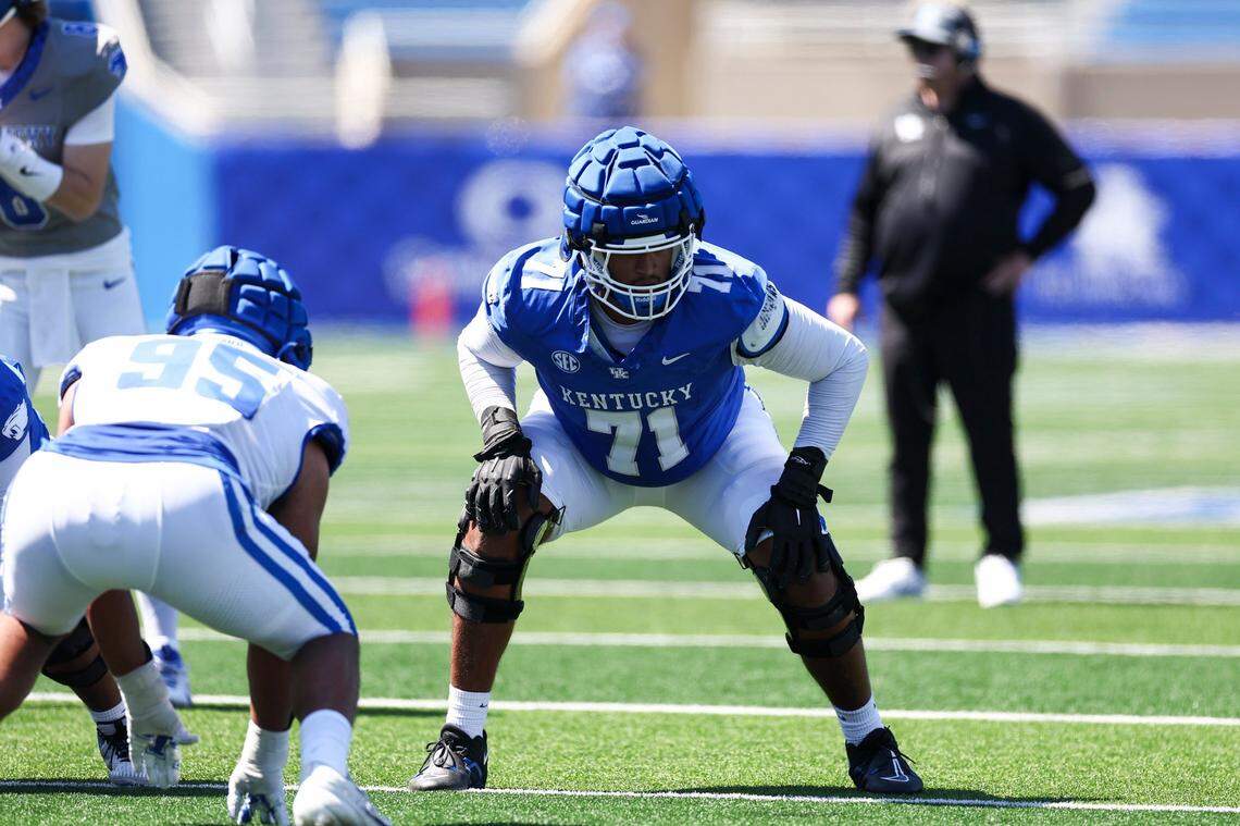 Kentucky redshirt freshman offensive tackle Malachi Wood (71) got extended playing time last week in the Wildcats’ 48-20 loss at Florida. “I was pleased with him,” Mark Stoops says of the Madison Central High School alumnus.
