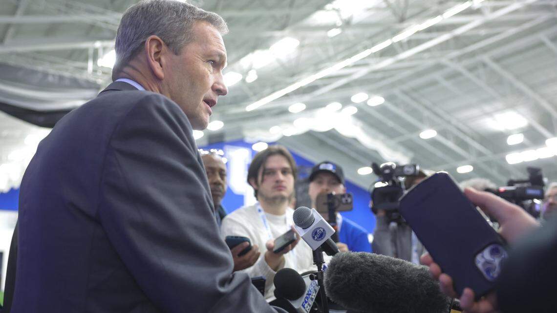 ‘Adapt when we need to adapt.’ Mitch Barnhart talks NIL, revenue sharing, more