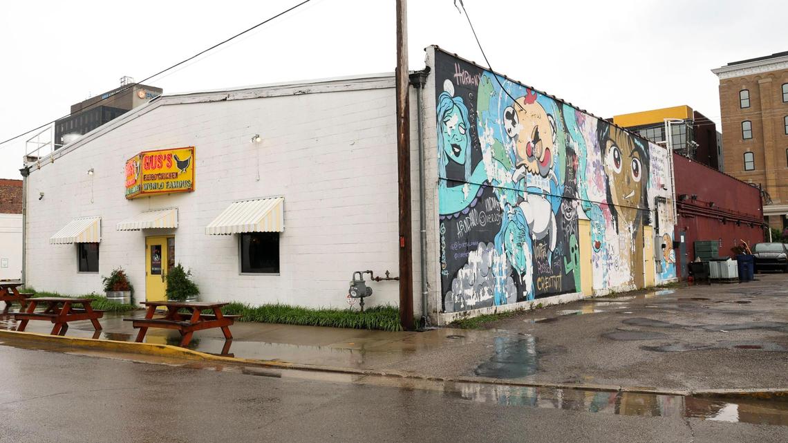 Gus’s World Famous Fried Chicken is located at the back of the building at 321 E Vine St., while Carson’s on Main is located in the front, facing Main Street.