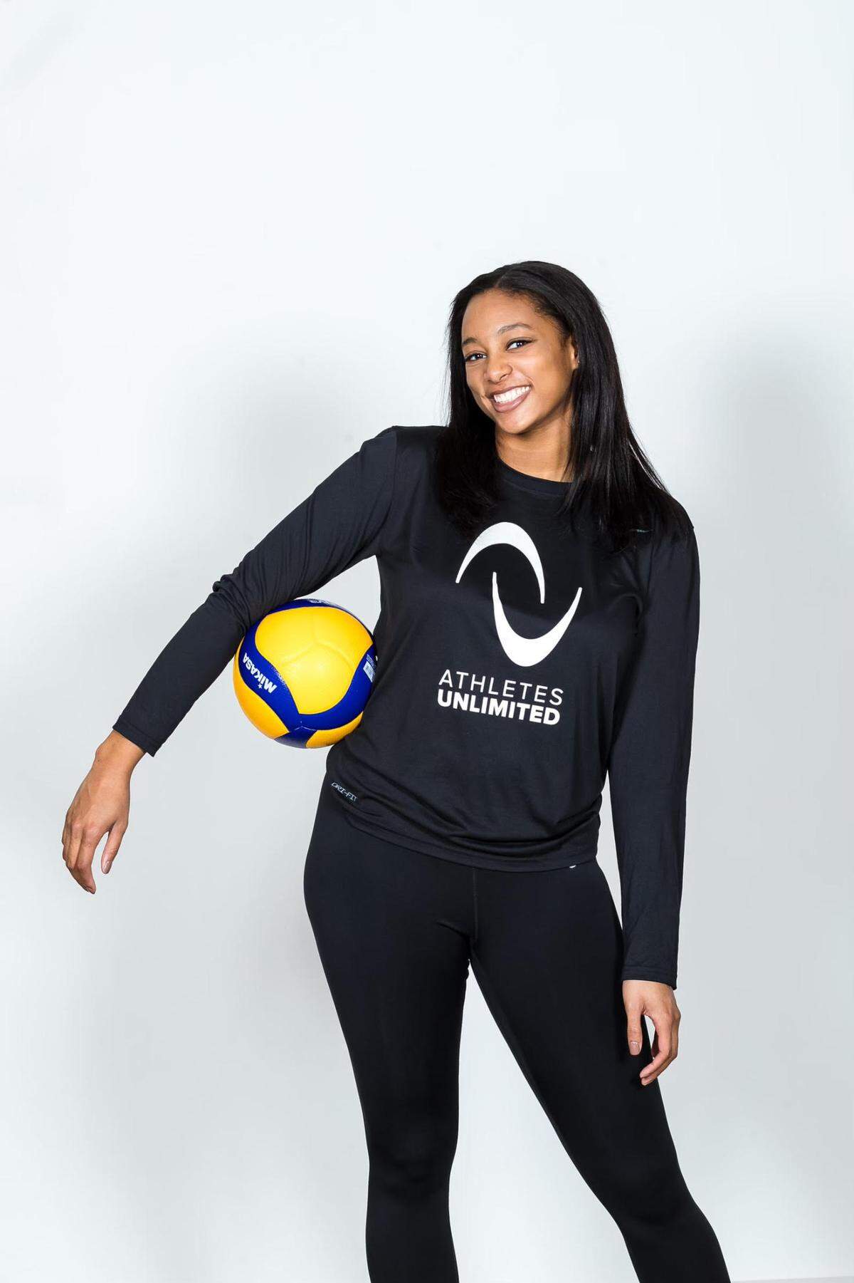 Over the last two years, Leah Edmond taught in Lexington during the fall before participating in the Athletes Unlimited volleyball season.