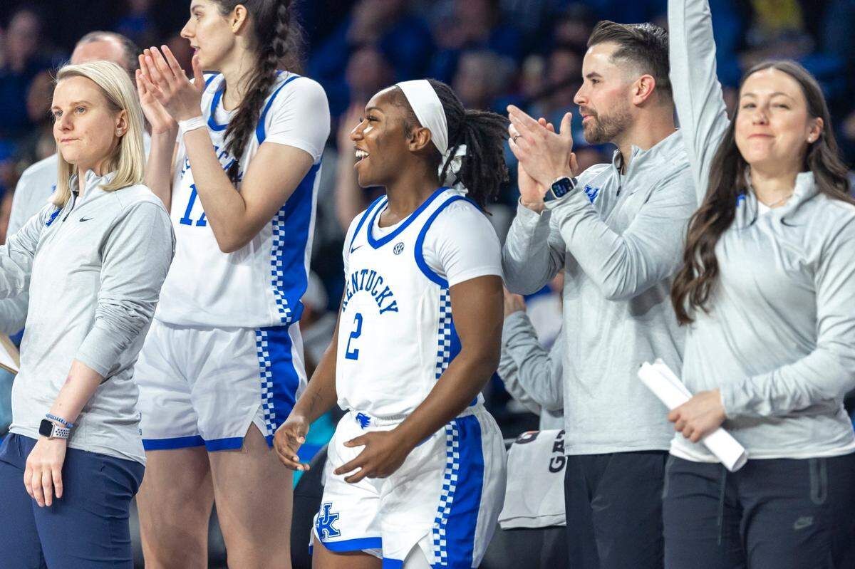 Saniah Tyler (2), one of only two holdovers from last season’s Kentucky roster, has seen increased playing time recently as head coach Kenny Brooks tries to grow his youthful bench. “She’s working her butt off in practice,” the UK coach said.
