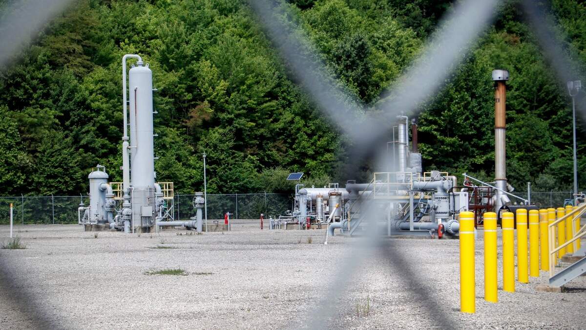 Diversified Gas and Oil Corp. maintains a natural gas compressor station in Letcher County it believes it can leverage into an off-grid power generation data center project. Local economic development officials signed an agreement with the company and a real-estate firm called Maverick Holdings to explore the project for about a year.