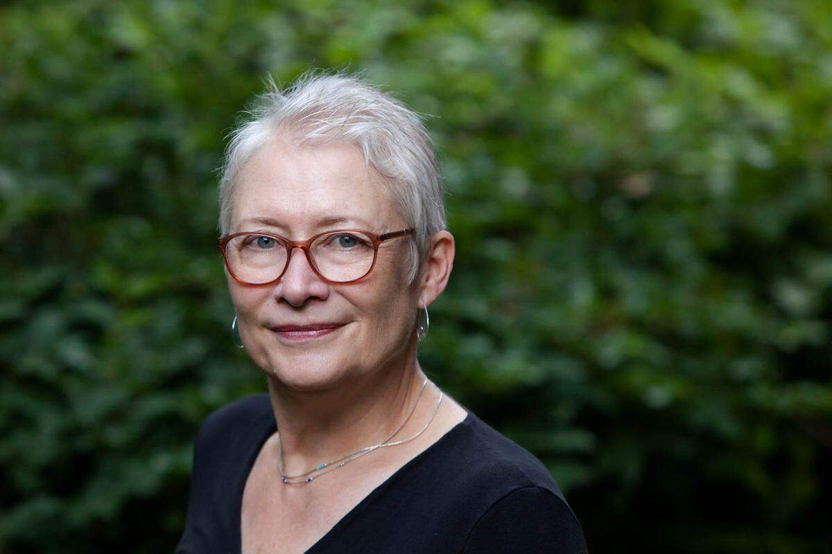 Rona Roberts