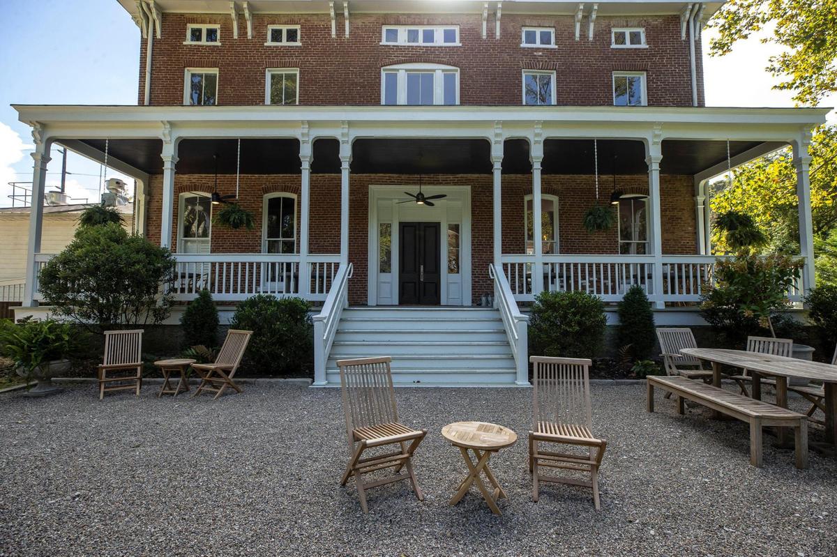 Table service will seen be available on the expansive porch at Limewater at 900 Wilkinson Blvd. in Frankfort, Ky. Wednesday, Sept. 28, 2022.