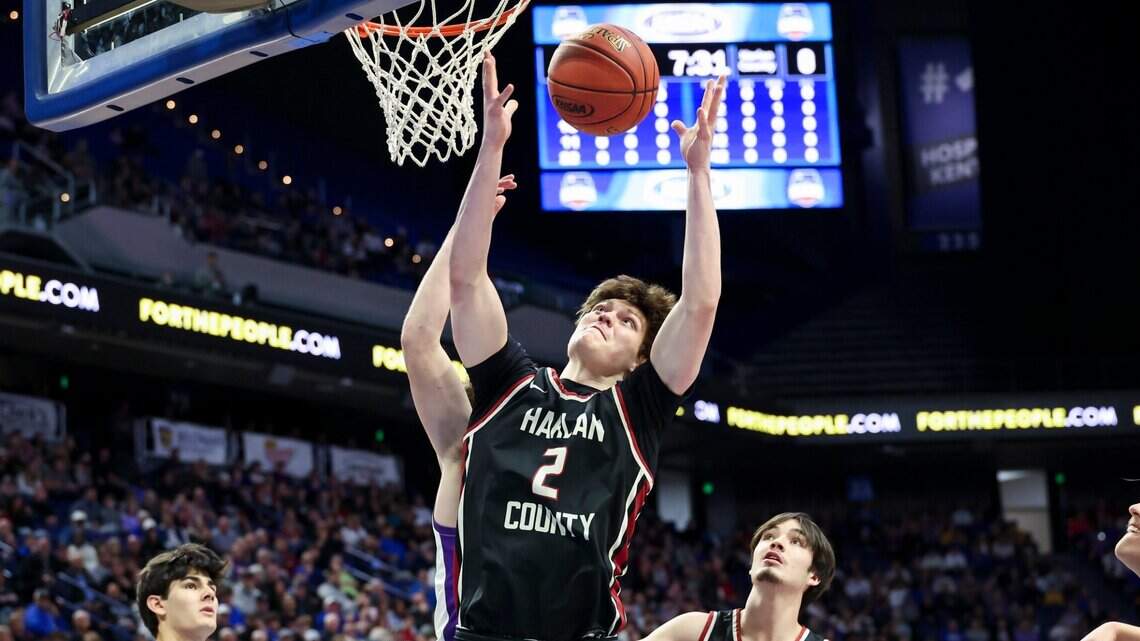 Kentucky high school basketball star backs out of SEC commitment. Will he play for Mark Pope?