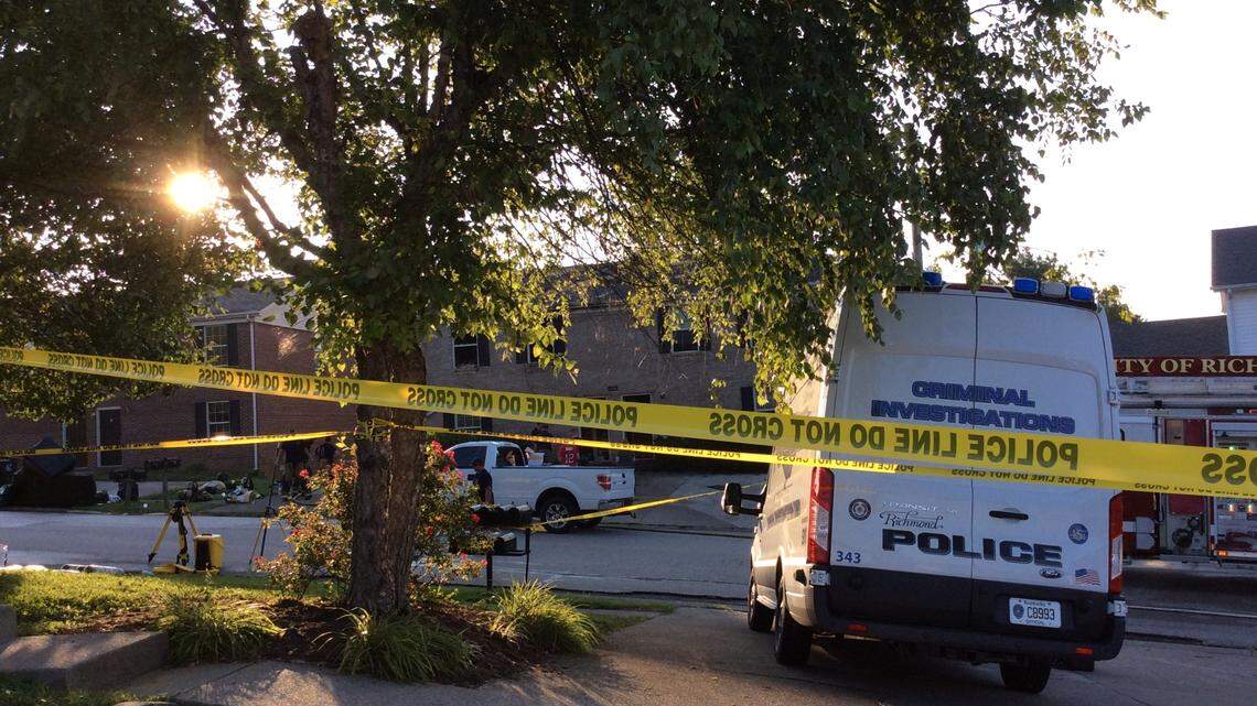 Man charged with killing Central KY couple now accused of punching jail guard