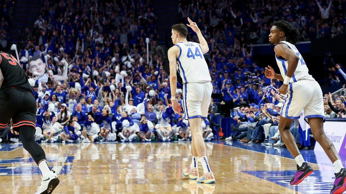 Zvonimir Ivisic has a Kentucky basketball debut to remember in runaway win over Georgia
