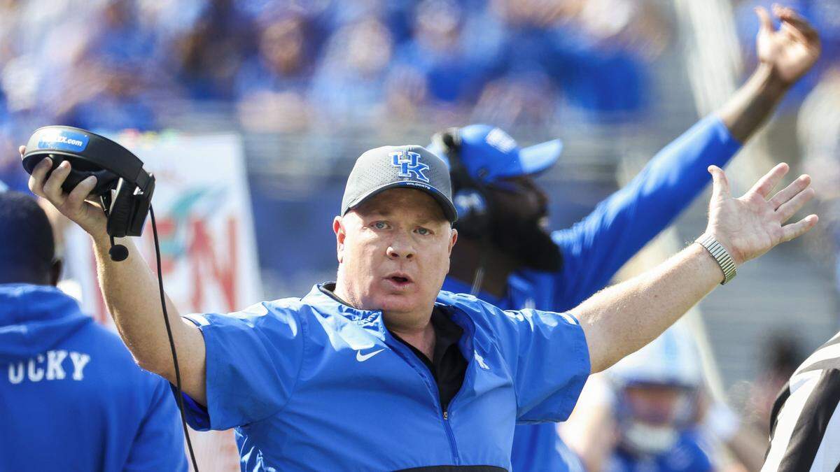 Kentucky head coach Mark Stoops reacts to a call during Saturday’s game against Ole Miss.