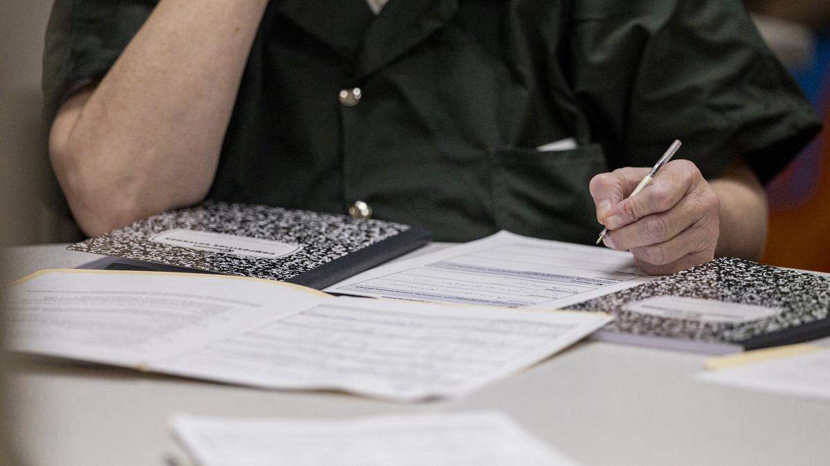 A person who was incarcerated fills out a sheet with their goals during a Second Chance Academy class on Thursday, Aug. 7, 2025, at Fayette County Detention Center in Lexington, Ky.
