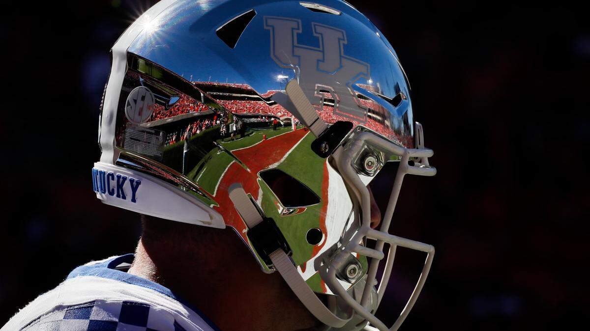 The 11th-ranked Kentucky Wildcats were decked out in their chrome helmets as they awaited the start of Saturday’s game at No. 1 Georgia.