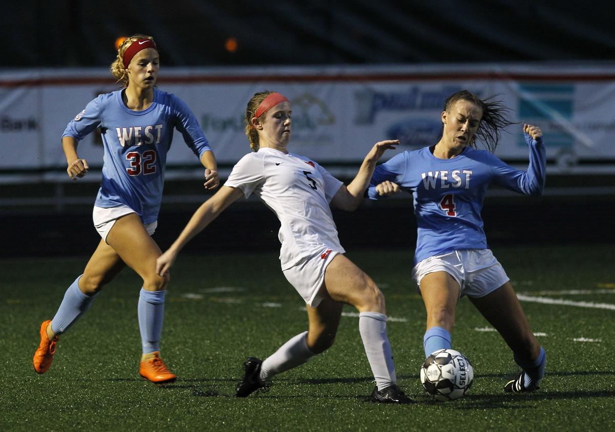 Sacred Heart’s Ashley Durik passed against West Jessamine’s Wednesday evening in the KHSAA girl’s soccer state semifinals.