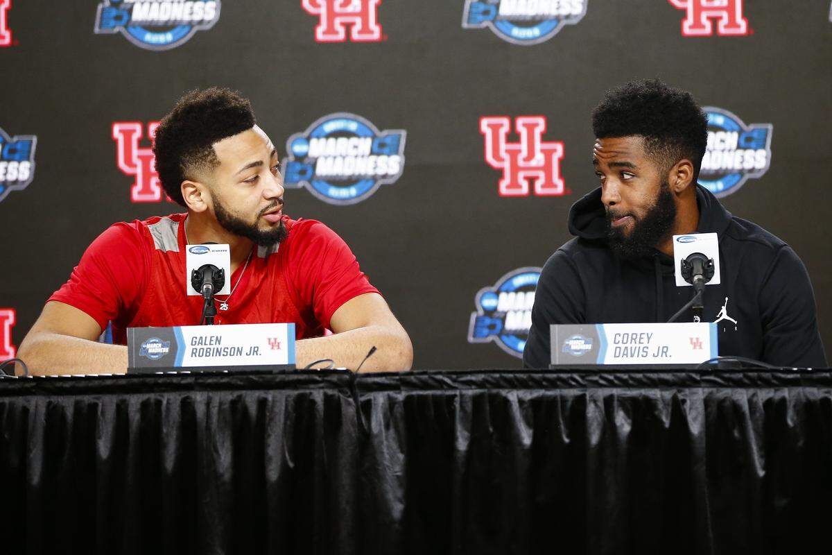 Houston guards Galen Robinson Jr. and Corey Davis Jr. took questions from the media on Thursday in Kansas City, Mo.