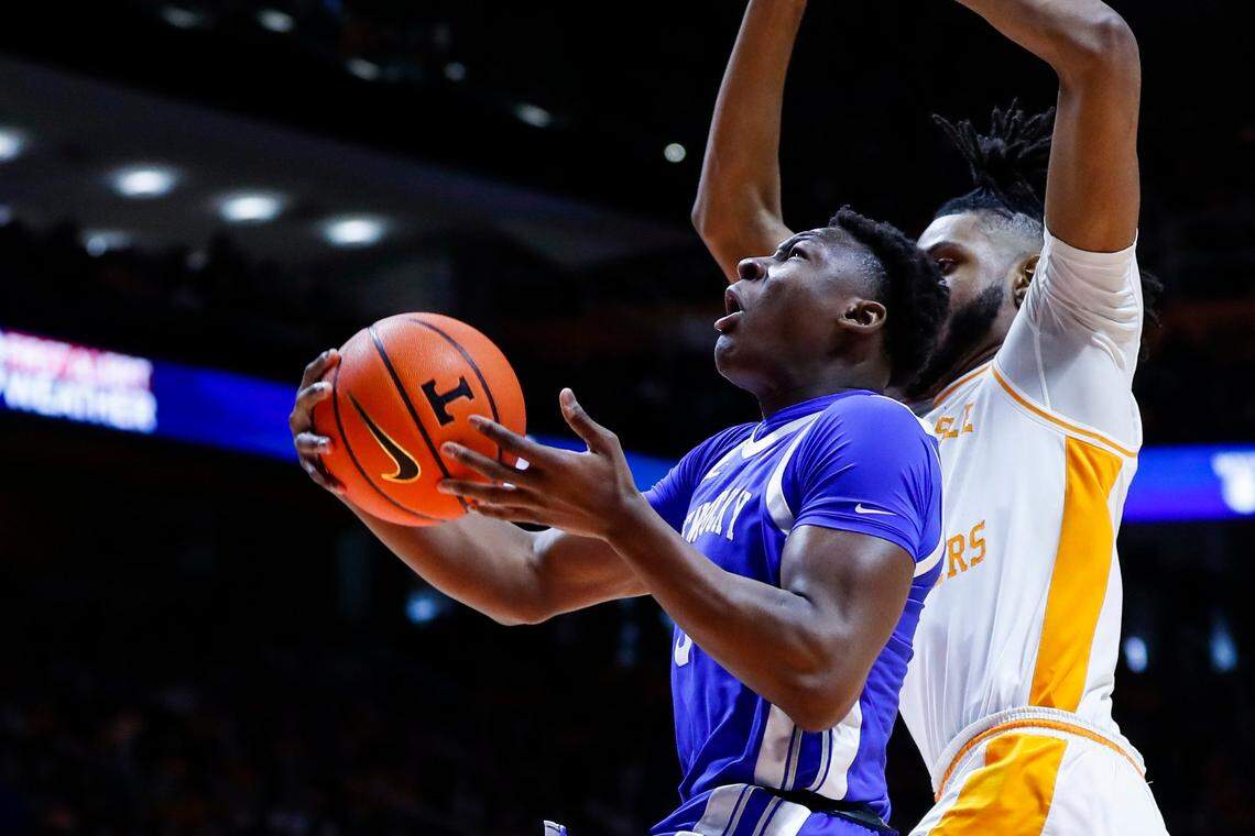Kentucky guard Adou Thiero drives to the basket against the Tennessee Volunteers during Saturday’s game.