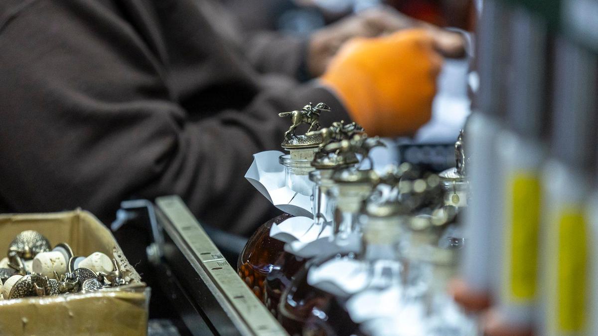 Blanton’s bourbon is bottled at Buffalo Trace Distillery in Frankfort, Ky., on Wednesday, Jan. 15, 2025. Buffalo Trace is completing a 10-year, $1.2 billion expansion that has increased capacity from 200,000 barrels a year to more than 500,000.