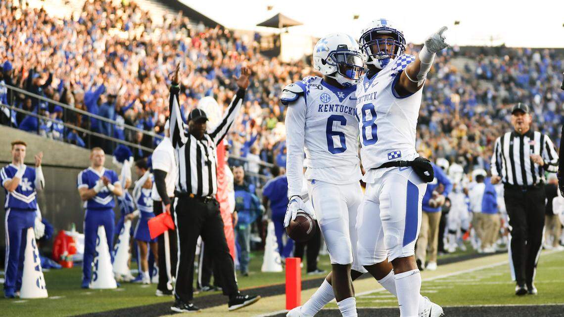 Three takeaways from Kentucky football’s dominating win at Vanderbilt