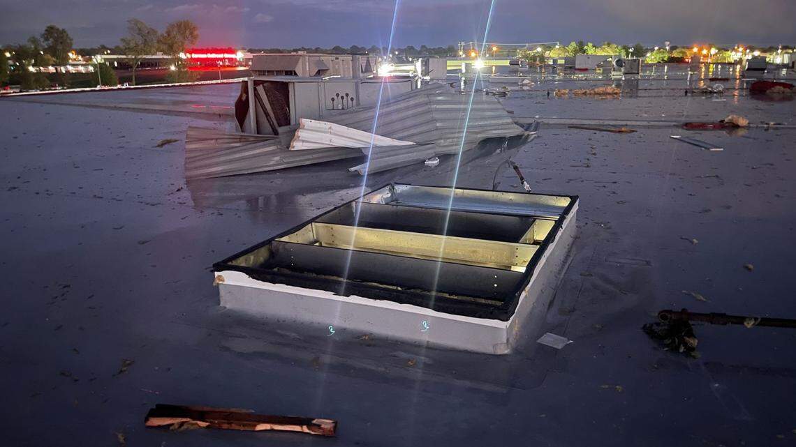 Tornado damages Central Kentucky railroad warehouse, NWS says