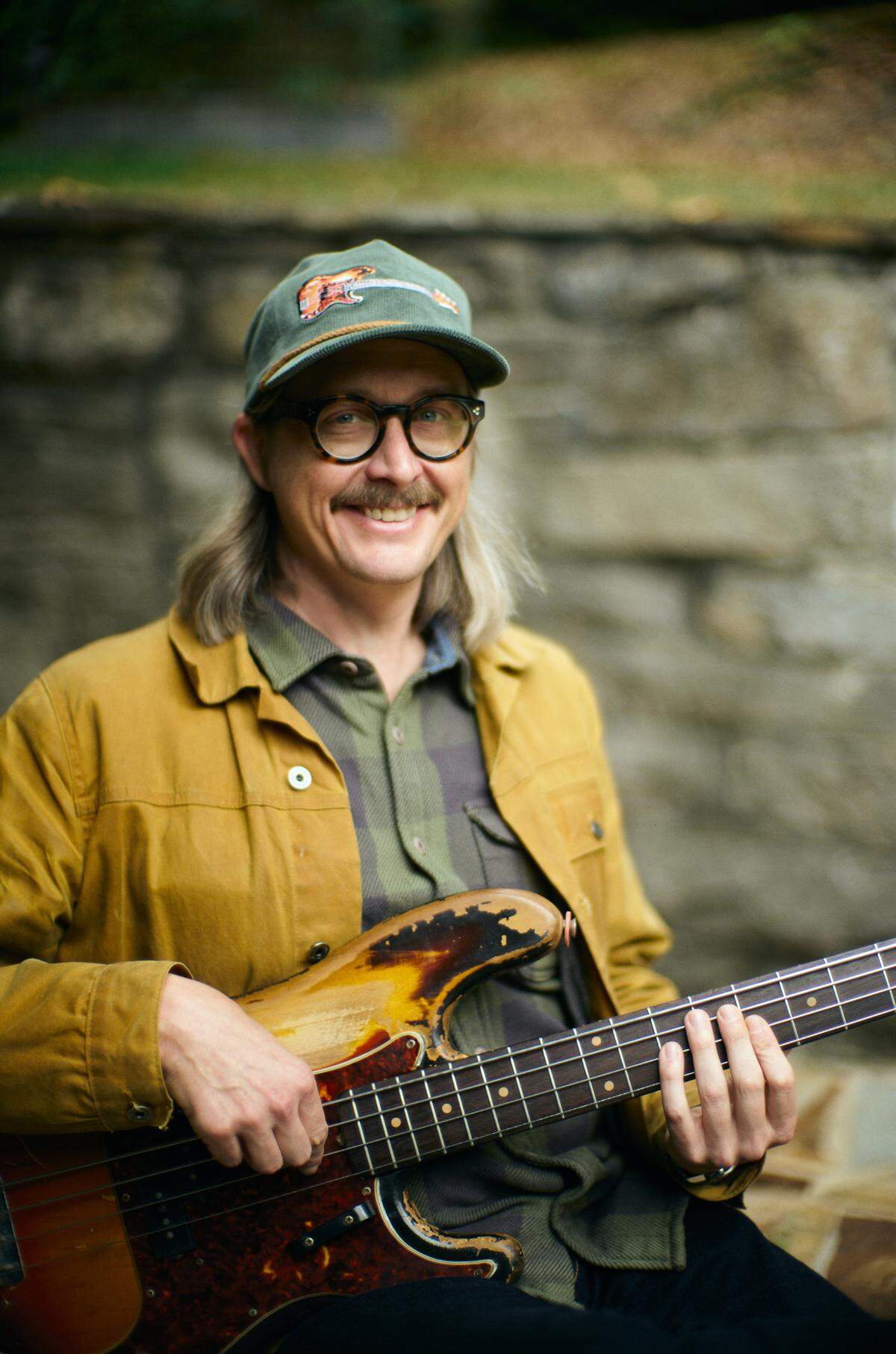 J.T. Cure, who played his guitar “Purdy” on the Chris Stapleton breakthrough album “Traveller,” has memorialized the instrument on hats that are raising money for Eastern Kentucky non-profits.