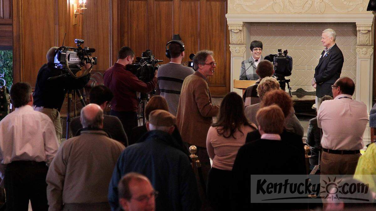 Lexington Vice Mayor Linda Gorton announced Thursday that she will not seek re-election in 2014. She made the statement at a news conference at the Government Center in Lexington. Gorton will retire with 16 years as a council member.