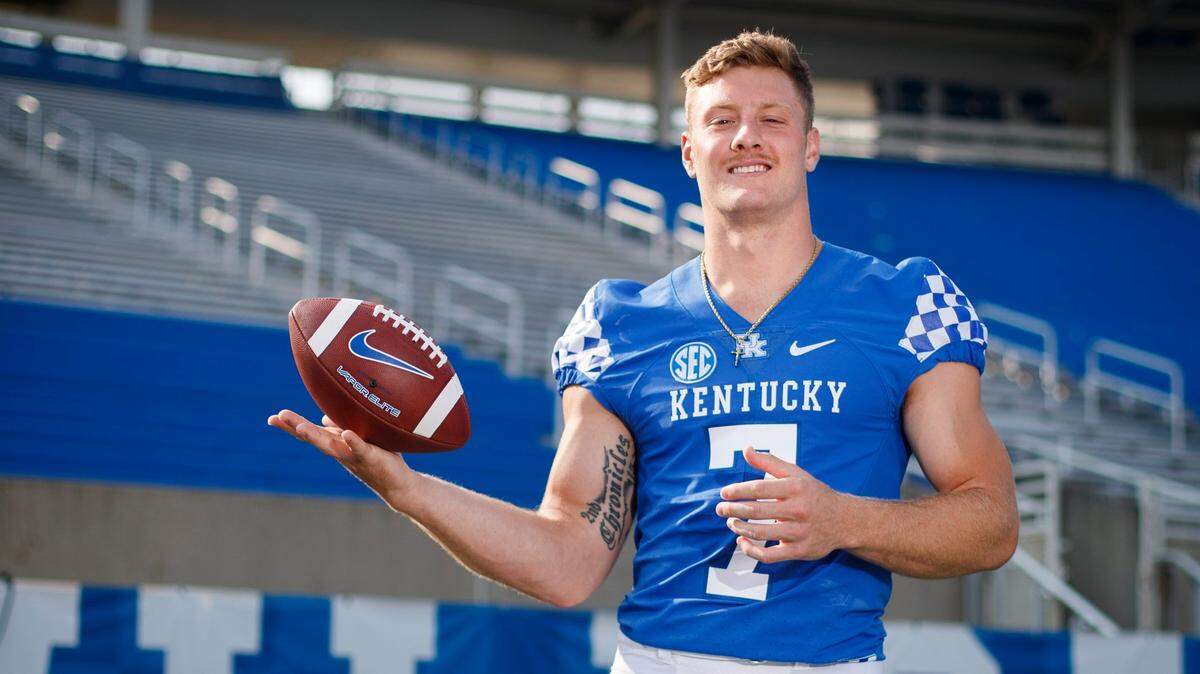 If Kentucky football’s right at quarterback, 10 wins are on the table