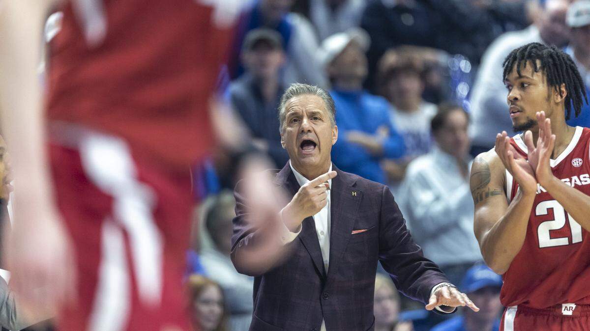 John Calipari gets the last laugh. Arkansas upsets Kentucky in coach’s return to Rupp