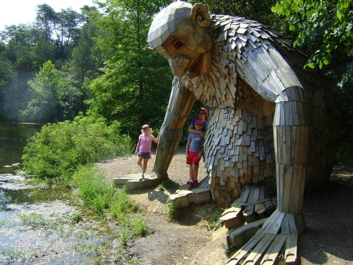 The “forest giant” sculptures are popular with young kids and adults at Bernheim Arboretum outside Louisville. There are three of the large sculptures on the grounds.