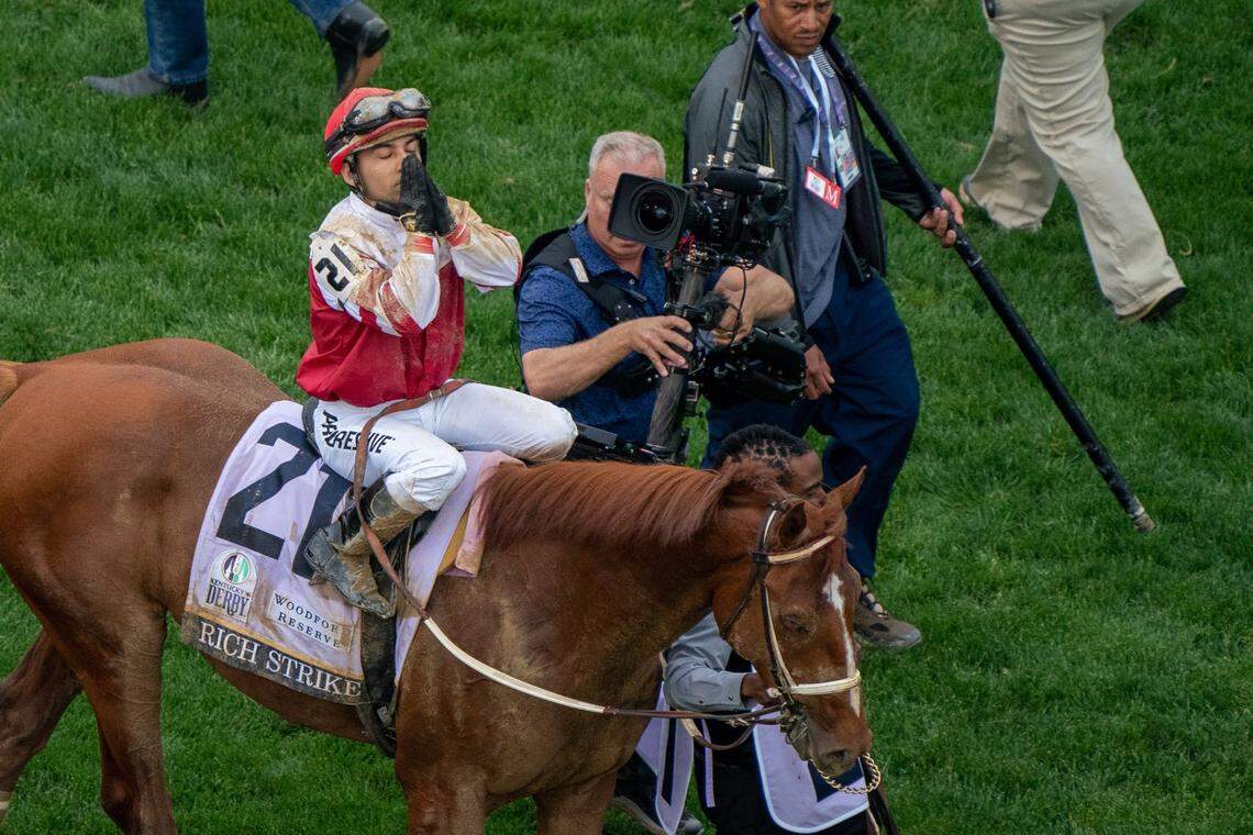 Jockey Sonny Leon guided Rich Strike from far back in the 20-horse field to beat 4-1 favorite Epicenter by three-quarters of a length.