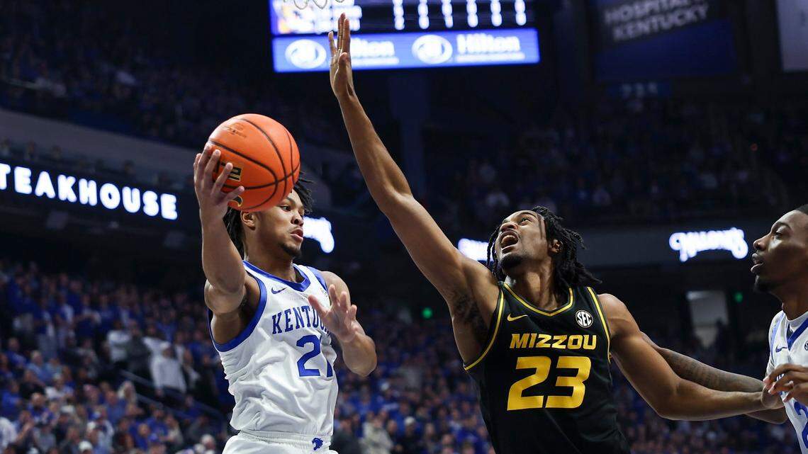 Kentucky spreads the offense around again, beats Missouri in SEC basketball home opener