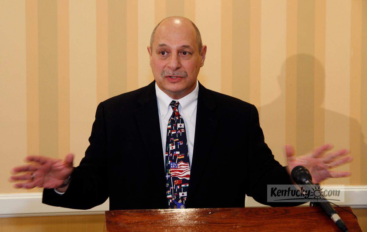 Stu Silberman held a news conference in March 2011 after he was named executive director of the Prichard Committee for Academic Excellence. Silberman, 63, announced Tuesday that he will retire because of a rare kidney disease.