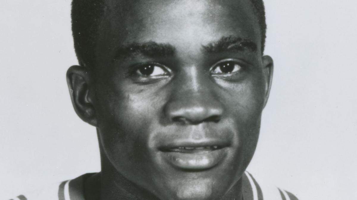 University of Kentucky basketball player Ed Davender. 1987 UK photo.