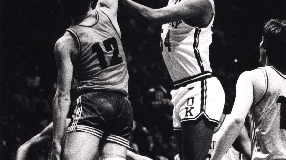 Fans and teammates remember Turpin as a big threat to score when he got the ball near the basket. 