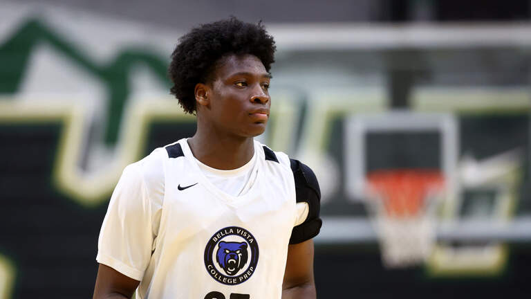 ‘An outstanding athlete.’ UK basketball is in the mix for a star 2027 center