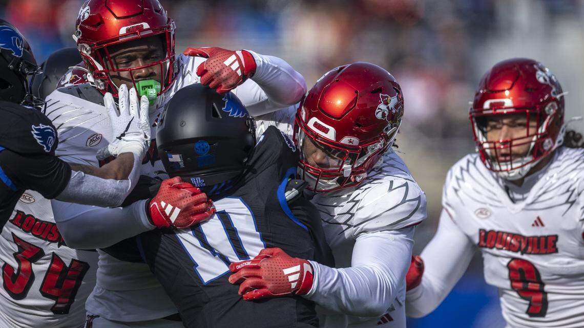 Five things you need to know from Kentucky’s embarrassing 41-14 loss to Louisville