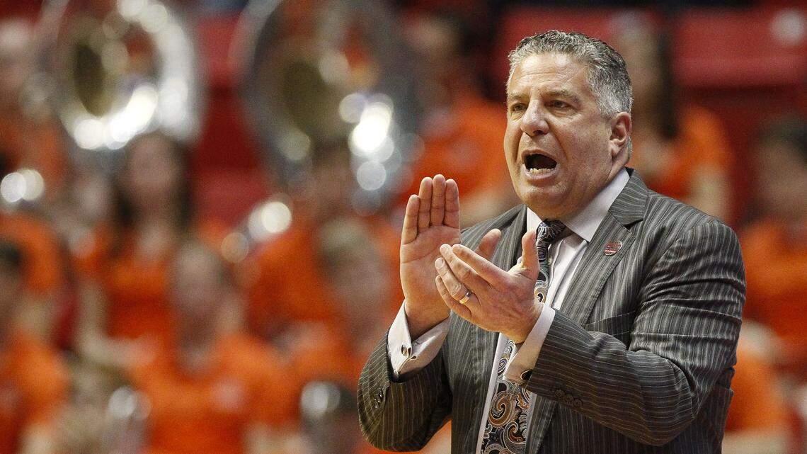 As conference play fires up, here are some tips on how to approach basketball bets