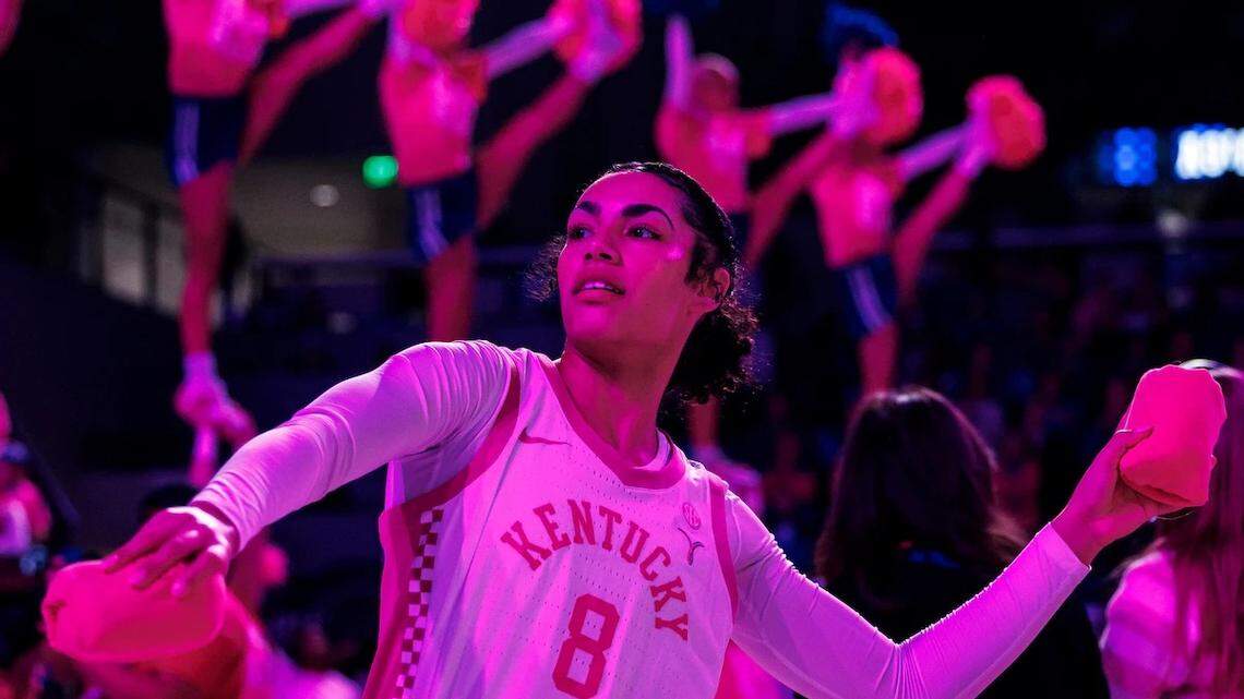 A change in starting five gives Kentucky new perspective and another top-25 win