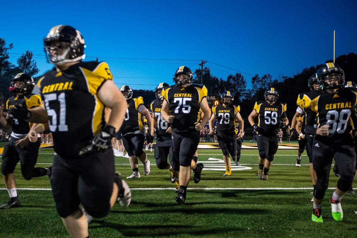 Johnson Central’s only two defeats this season were to an out-of-state team and via a COVID-19 forfeit. The Golden Eagles are making their sixth state finals appearance.