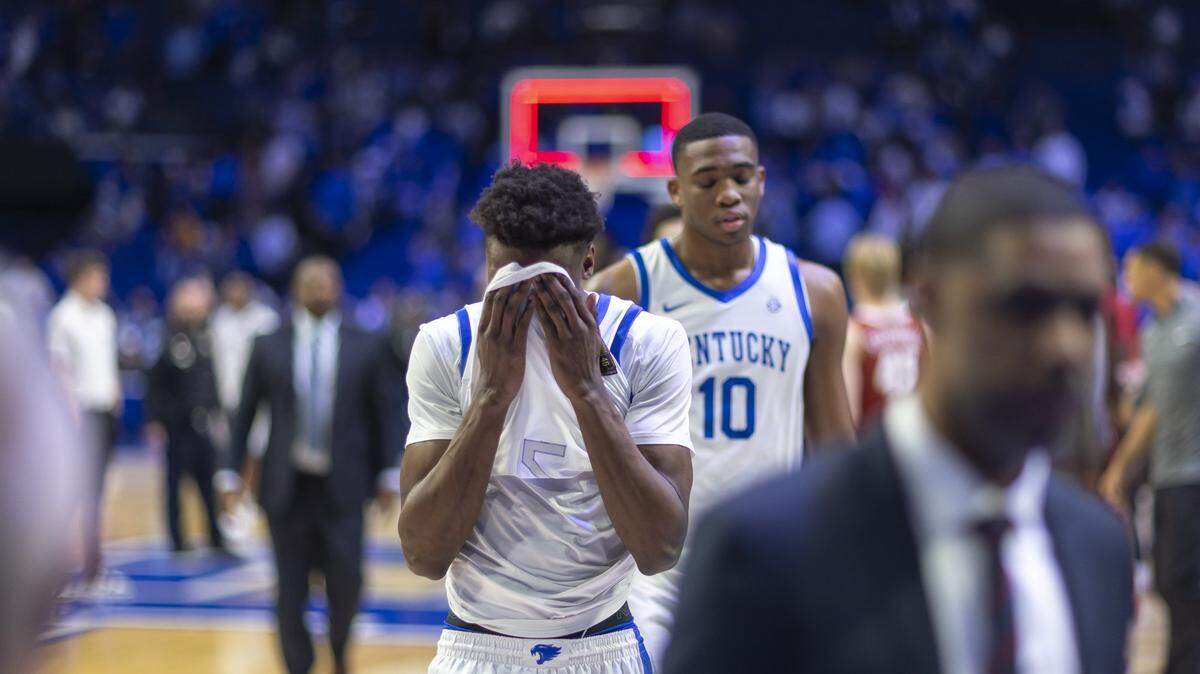 Kentucky-Alabama turned into ‘a little bit of a chess match.’ The Tide won game one.