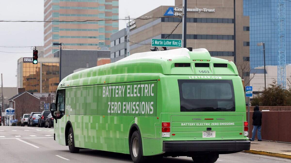 Driver Richard Campbell drove a battery-electric Lextran bus after it stopped for recharging on East High St. at Lexington Ave. in Lexington, Ky., Tuesday, January 24, 2017.