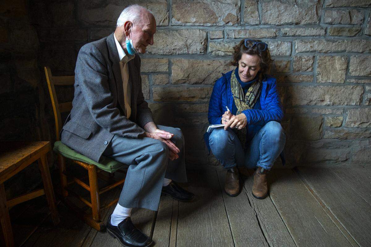 Linda Blackford interviewed Gene Harris at the Pine Mountain Settlement School in 2021.