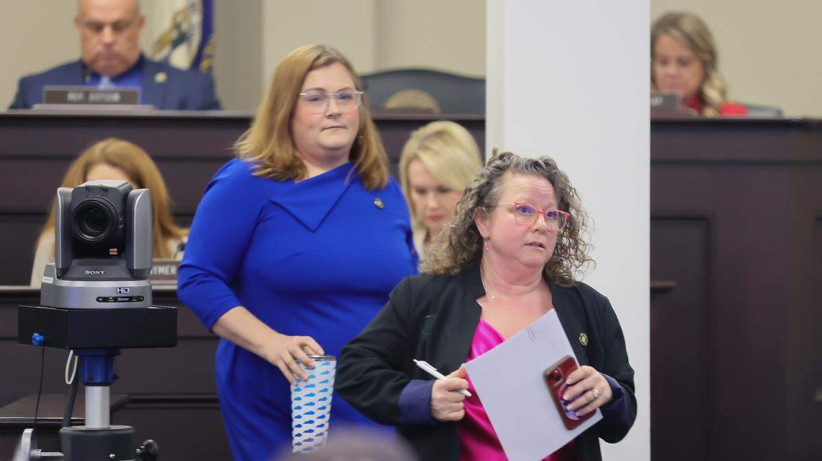 KY Democrats walk out over bill urging women with nonviable pregnancies not to get abortions