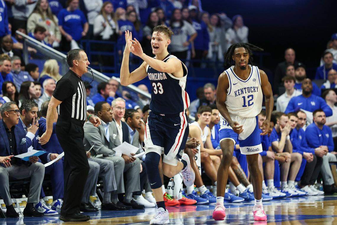 Gonzaga forward Ben Gregg (33) celebrates making a 3-pointer against Kentucky during Saturday’s game at Rupp Arena.