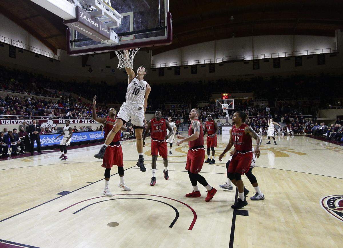 When Eastern Kentucky star Nick Mayo (10) scored 40 points in the Colonels’ 81-78 win at Chattanooga Nov. 10, he became the first Colonels player since 2001 to score 40 points in a men’s basketball game.