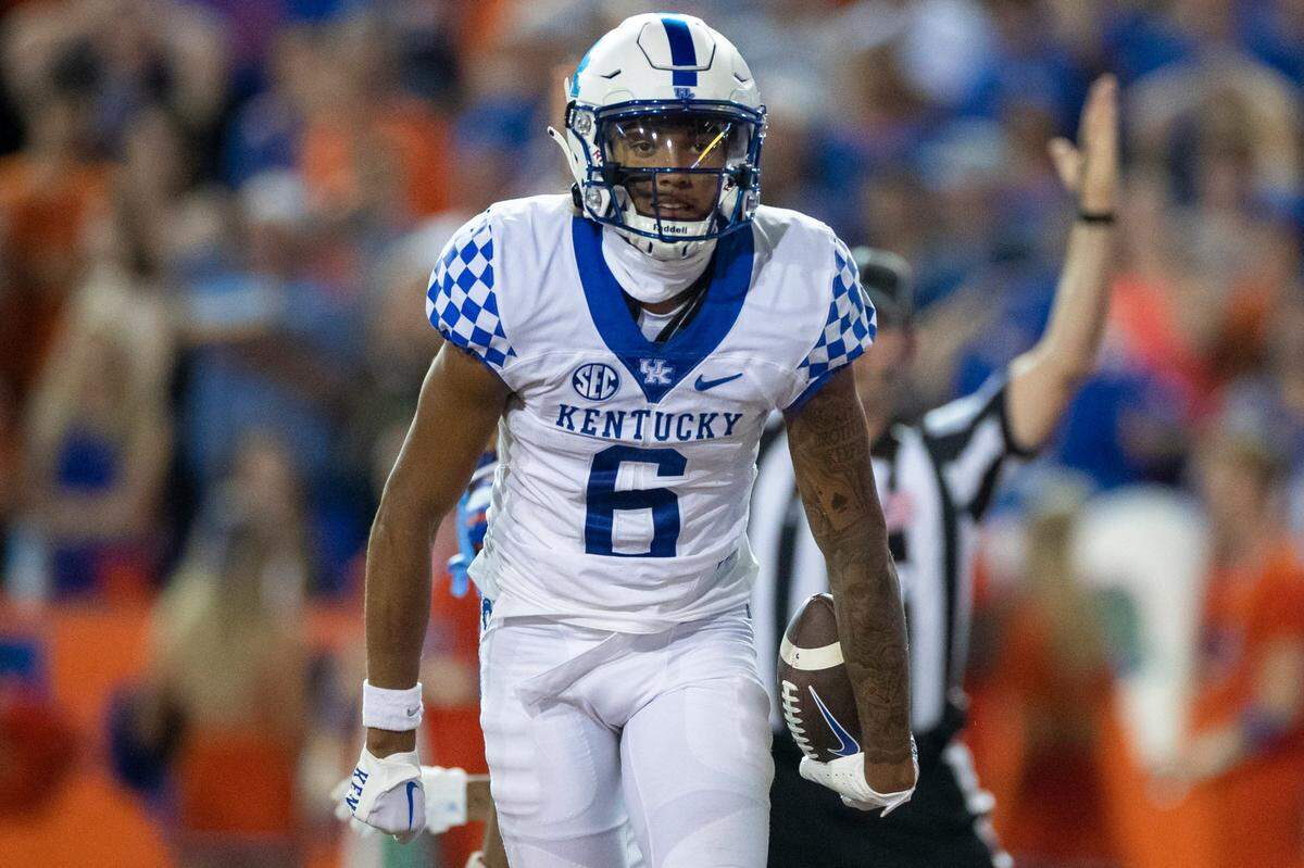 Kentucky Wildcats wide receiver Dane Key (6) celebrates scoring a touchdown against the Florida Gators during the game at Ben Hill Griffin Stadium in Gainesville, FL, Saturday, September 10, 2022.