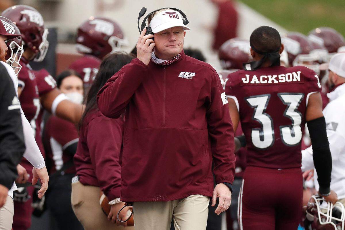Eastern Kentucky coach Walt Wells was a quality control aide on Mark Stoops’ coaching staff at Kentucky in 2018 and 2019. Both the EKU roster and coaching staff have many ties to the UK football program.