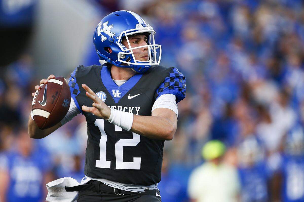 Gunnar Hoak has not thrown a pass in a regular-season game during two previous seasons at UK. He completed 14 of 25 for 121 yards and a touchdown in the Blue-White Spring Game this past April.