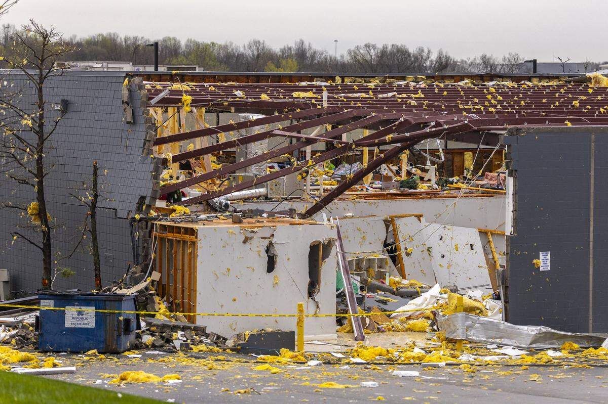 High winds caused significant damage to buildings along Plantside Drive in Louisville, Ky., overnight Wednesday, April 2 to Thursday April 3, 2025.