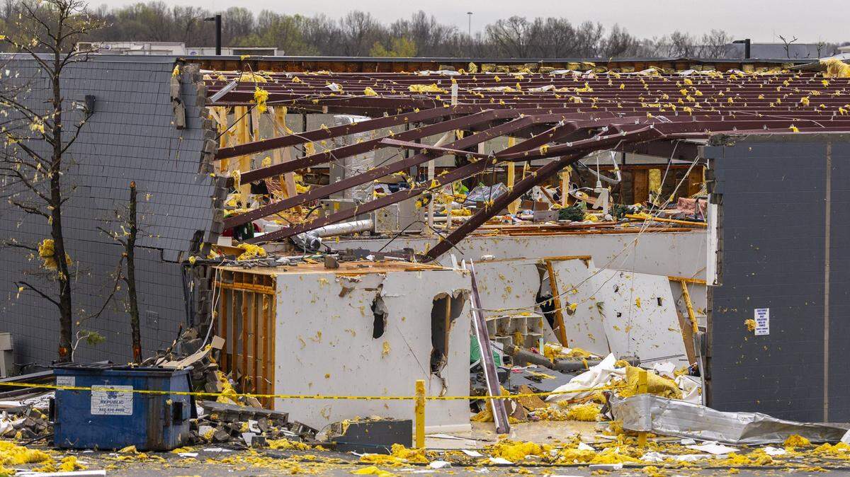 High winds caused significant damage to buildings along Plantside Drive in Louisville, Ky., overnight Wednesday, April 2 to Thursday April 3, 2025.