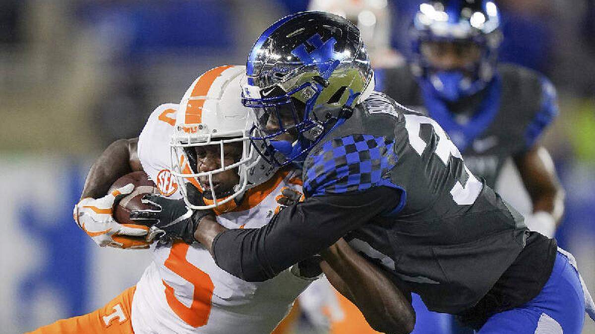 Jamari Brown (3) started three games for UK in 2019 but played sparingly in 2020 due to a hamstring injury.